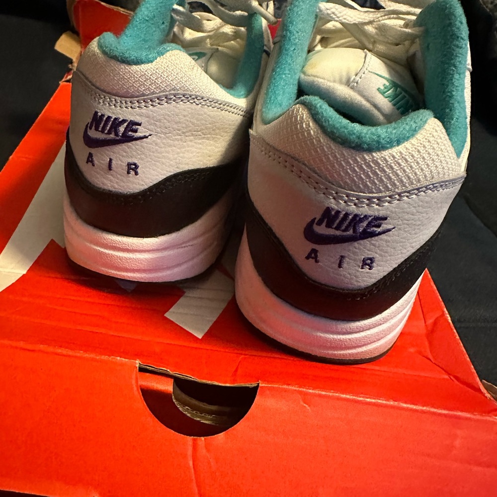 Nike sneakers - Picture 5 of 5